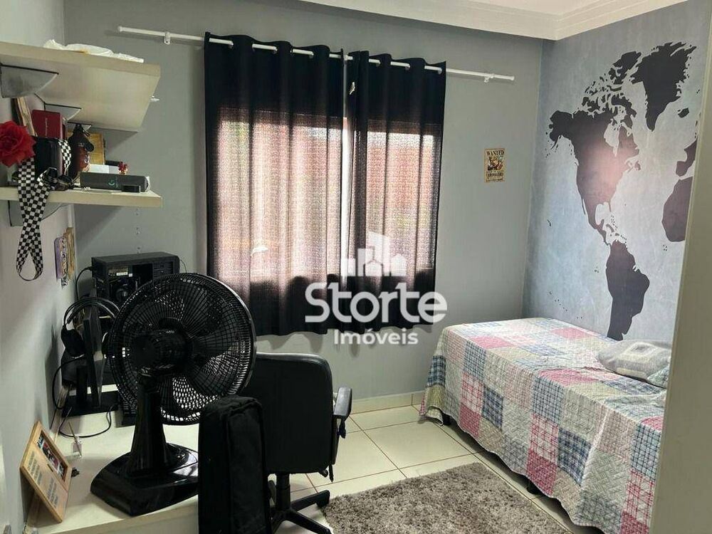 Casa, 4 quartos, 238 m² - Foto 3