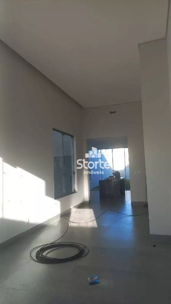 Casa à venda com 3 quartos, 159m² - Foto 4