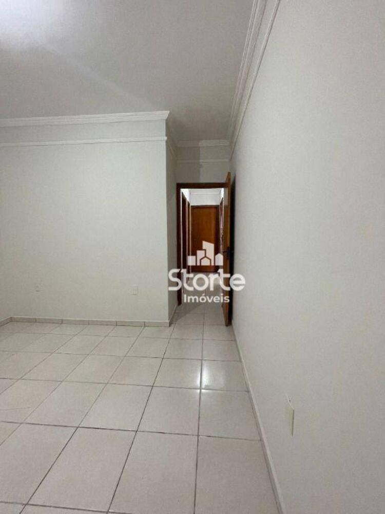 Casa, 3 quartos, 135 m² - Foto 2