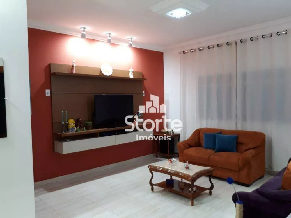 Casa, 3 quartos, 160 m² - Foto 9