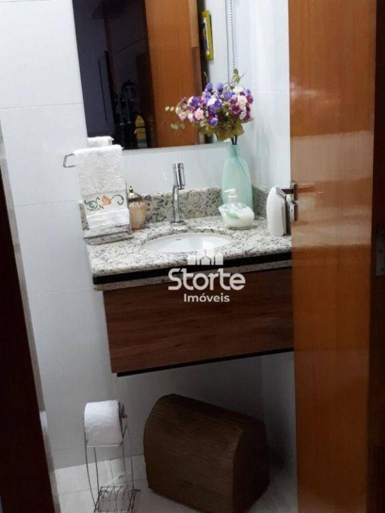 Casa, 3 quartos, 160 m² - Foto 1