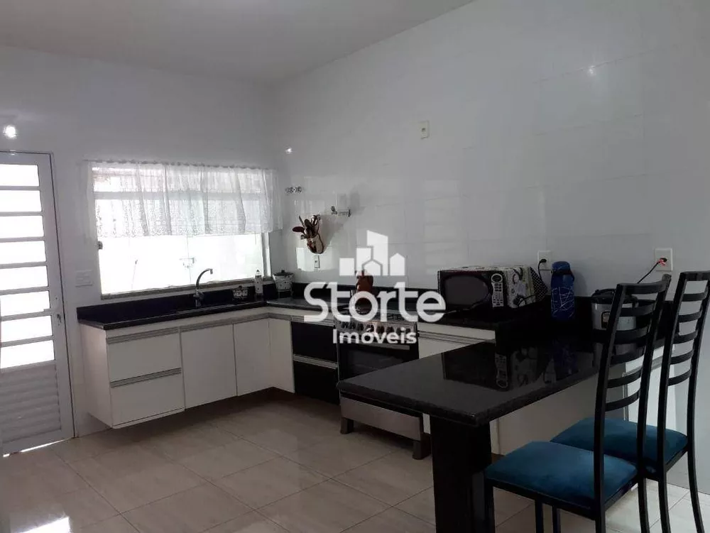 Casa, 3 quartos, 160 m² - Foto 12