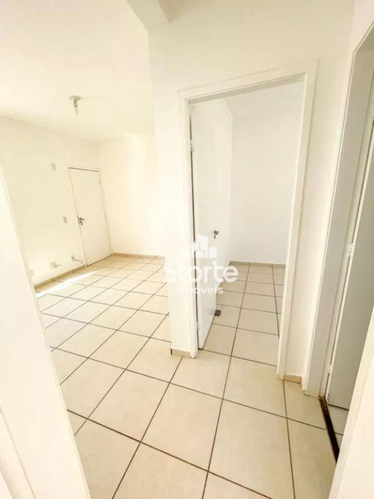 Apartamento à venda com 2 quartos, 43m² - Foto 3