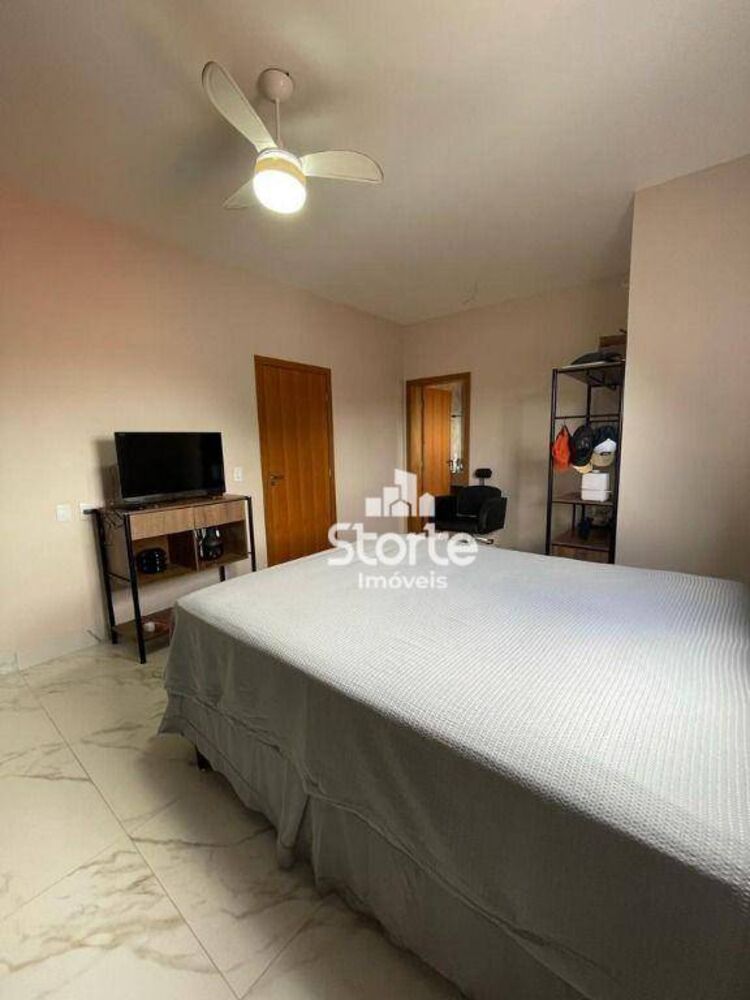 Casa, 3 quartos, 188 m² - Foto 2