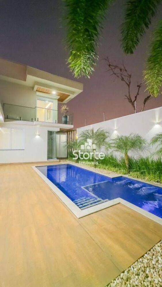 Casa, 4 quartos, 549 m² - Foto 1