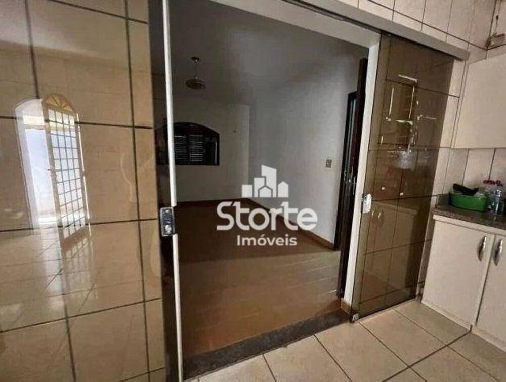 Casa, 5 quartos, 300 m² - Foto 7