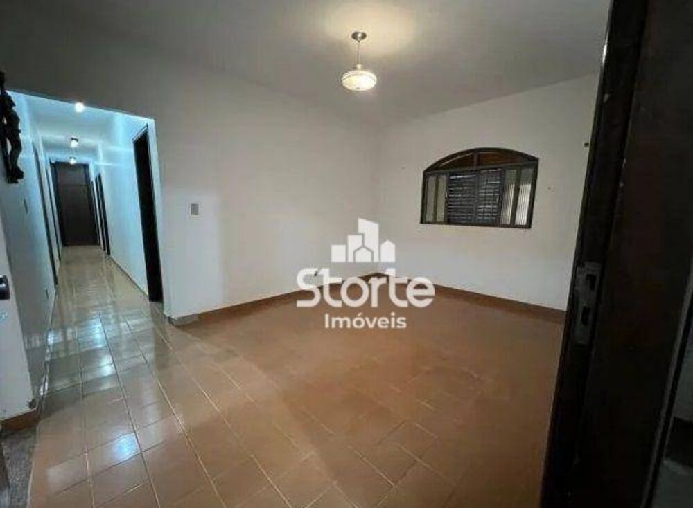 Casa, 5 quartos, 300 m² - Foto 1