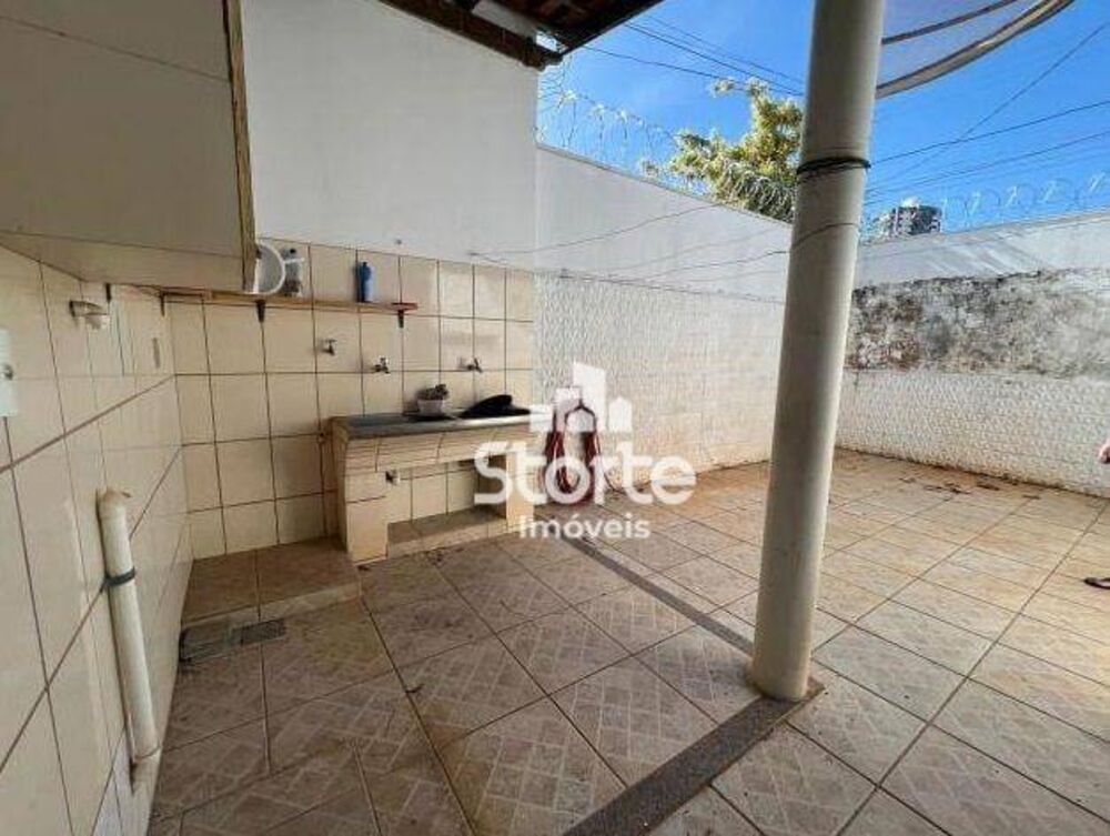 Casa, 5 quartos, 300 m² - Foto 5