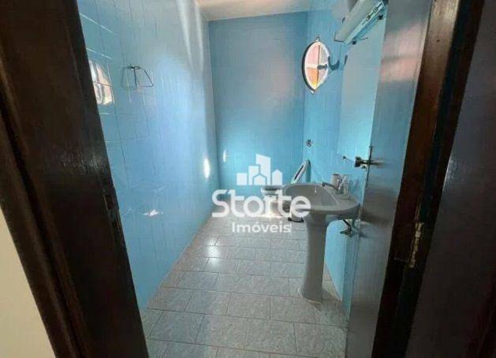 Casa, 5 quartos, 300 m² - Foto 2
