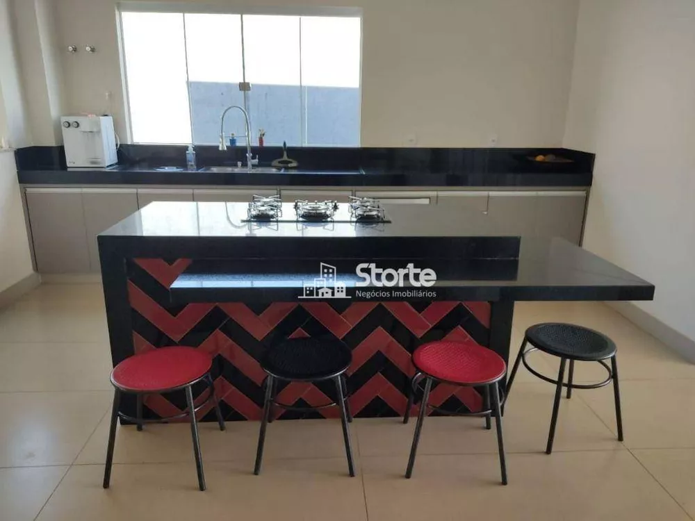 Chácara, 3 quartos, 1010 m² - Foto 8