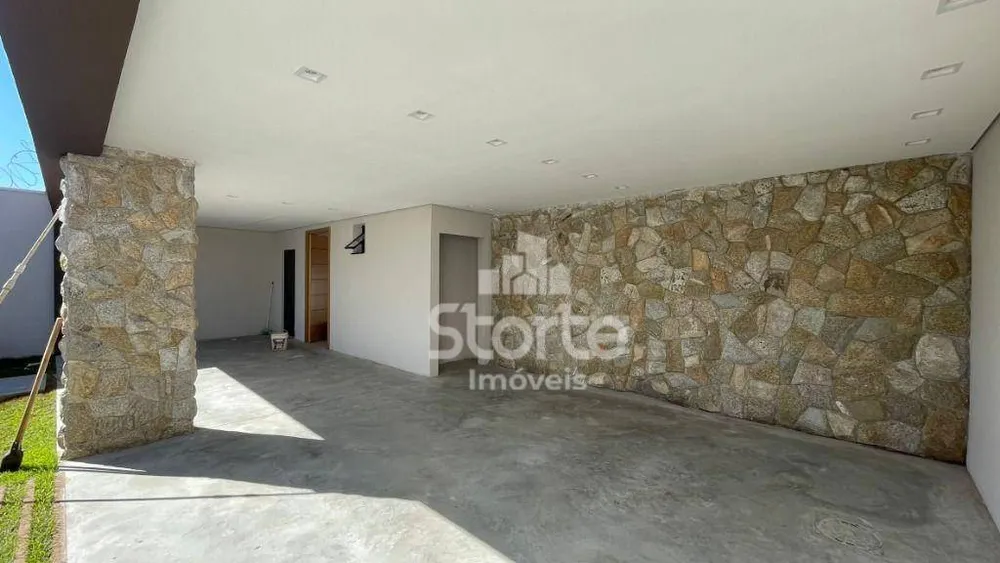 Casa, 4 quartos, 231 m² - Foto 2