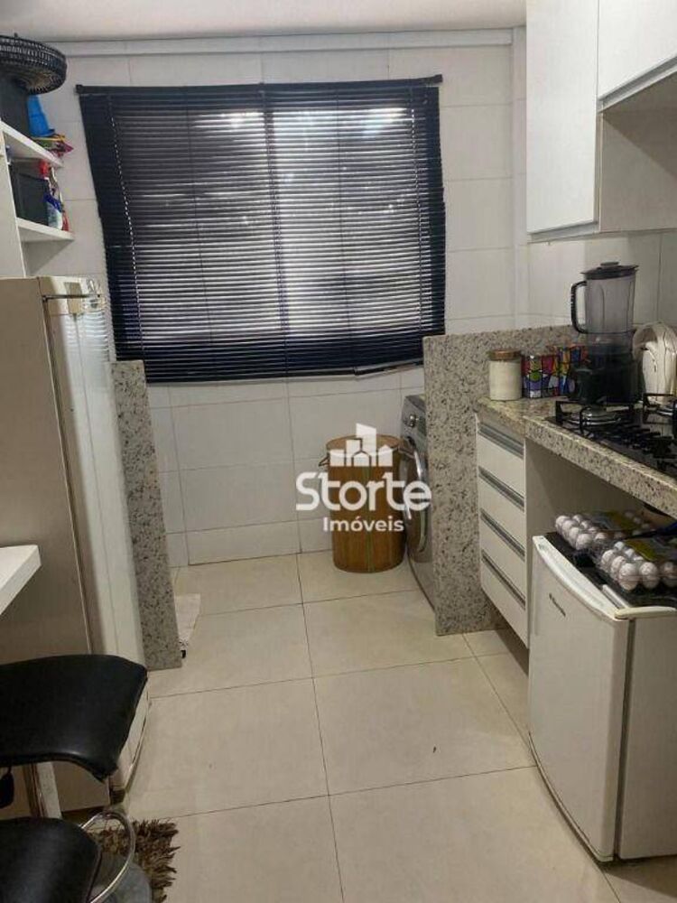Apartamento à venda com 3 quartos, 76m² - Foto 4