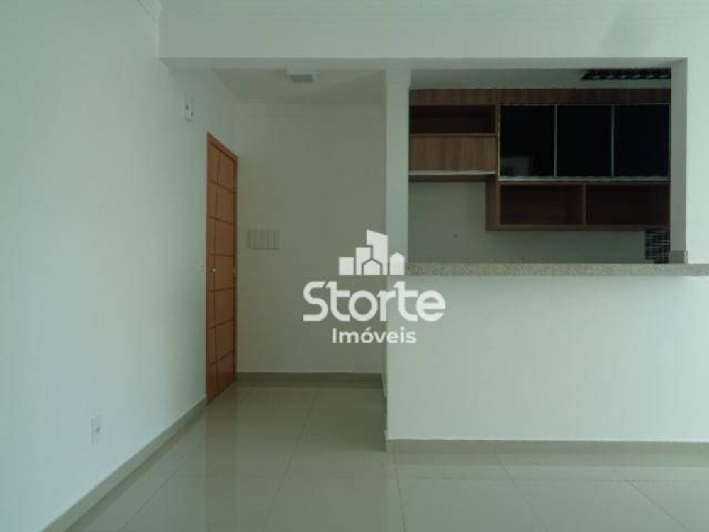 Apartamento à venda com 2 quartos, 66m² - Foto 3