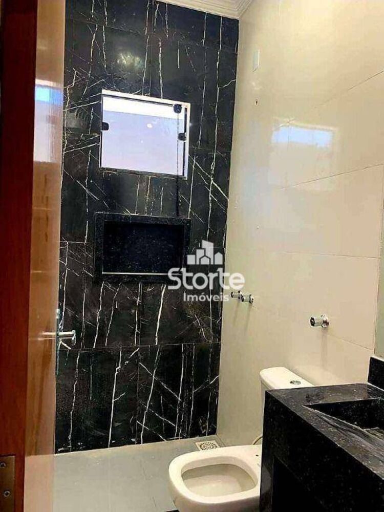 Casa, 3 quartos, 142 m² - Foto 1