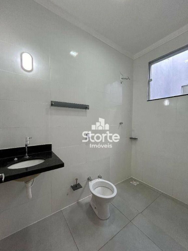 Casa, 2 quartos, 68 m² - Foto 1