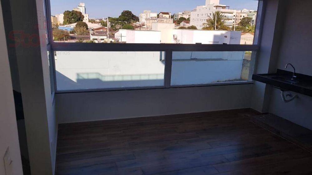 Cobertura, 3 quartos, 257 m² - Foto 2