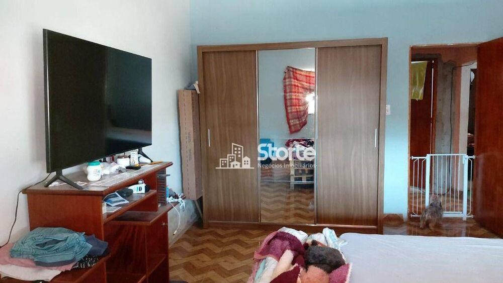 Casa, 3 quartos, 196 m² - Foto 1