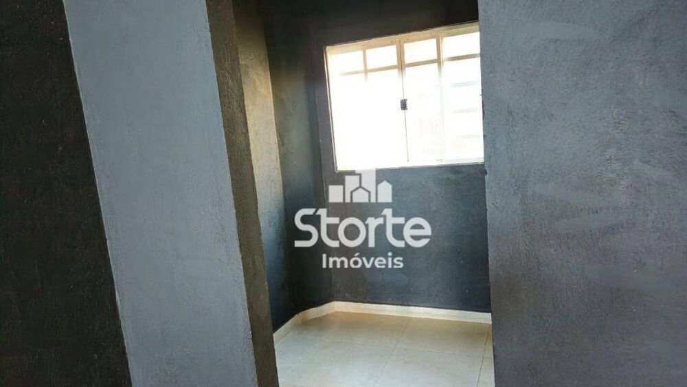 Depósito-Galpão, 200 m² - Foto 1