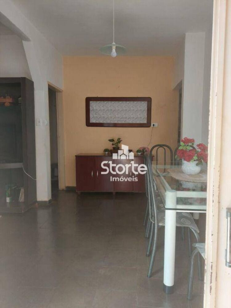 Casa, 2 quartos, 180 m² - Foto 4