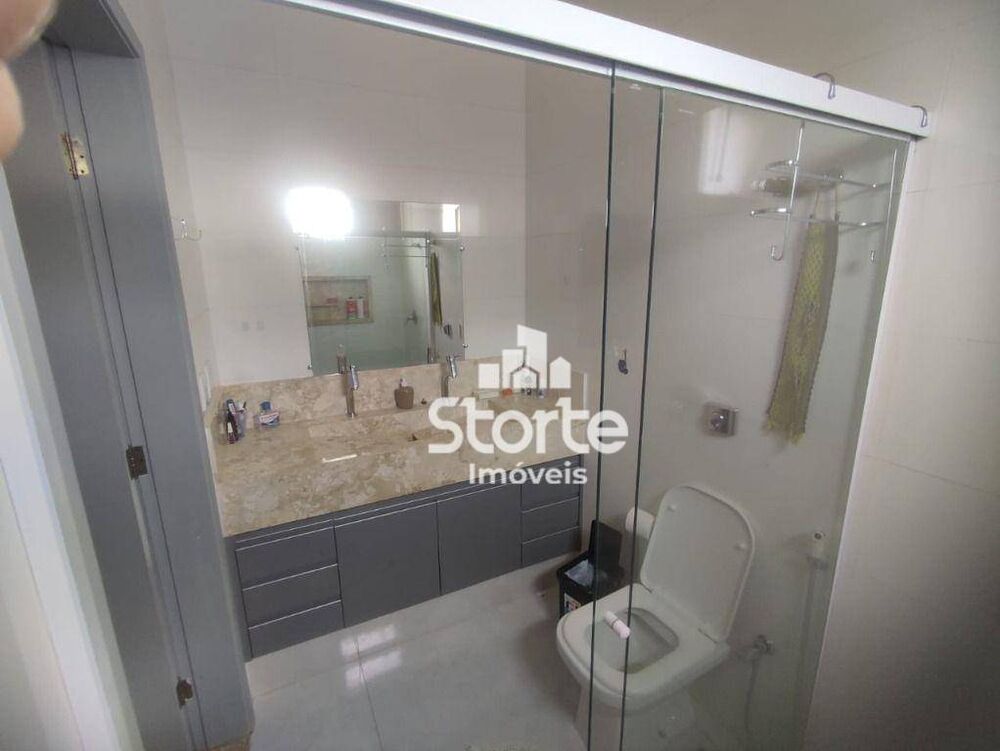 Cobertura, 3 quartos, 227 m² - Foto 4