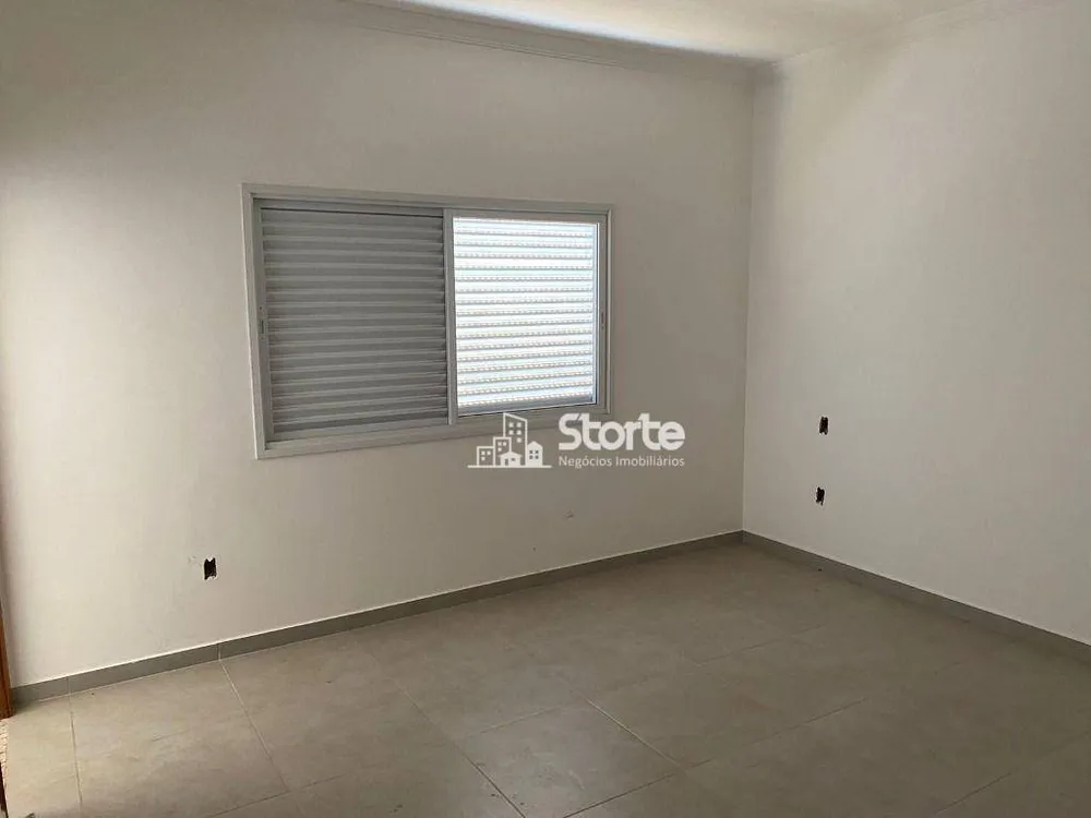 Casa, 4 quartos, 270 m² - Foto 1