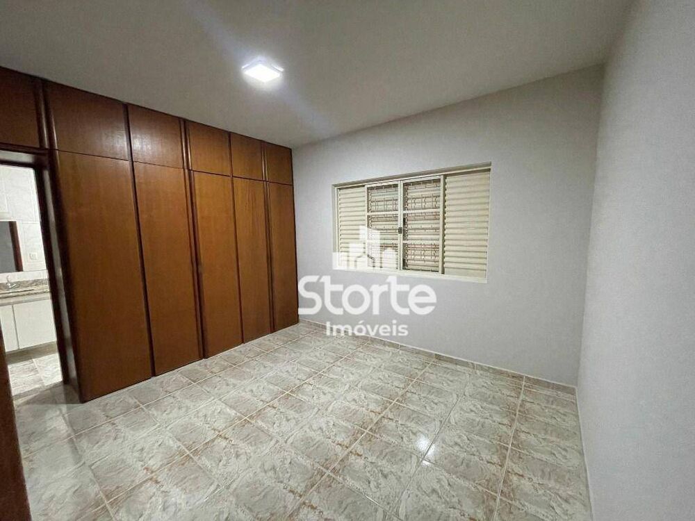 Casa, 3 quartos, 270 m² - Foto 3