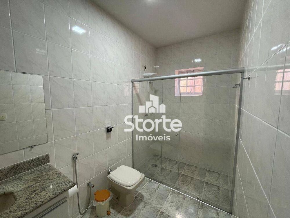Casa, 3 quartos, 270 m² - Foto 2