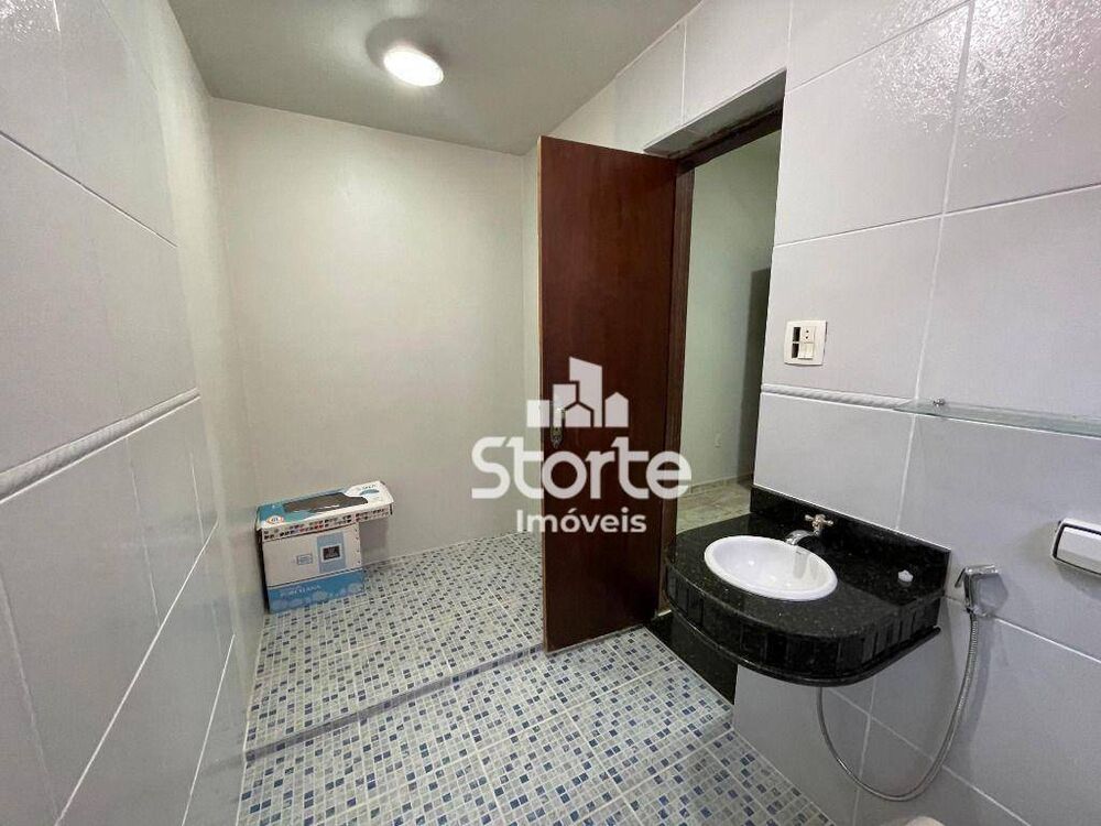 Casa, 3 quartos, 270 m² - Foto 12