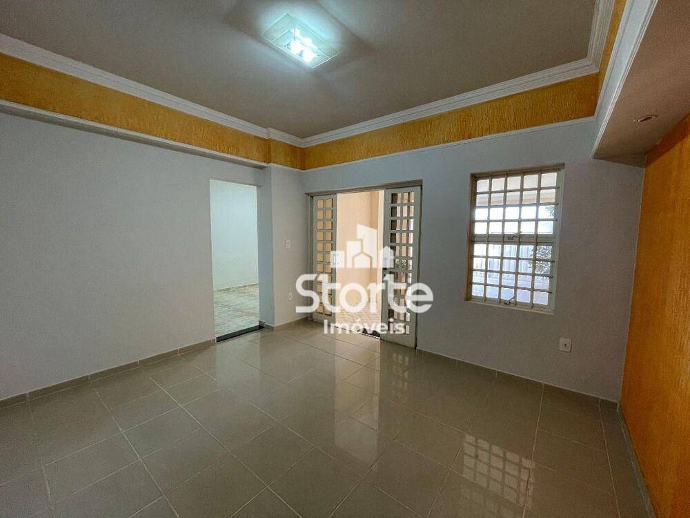 Casa, 3 quartos, 270 m² - Foto 11