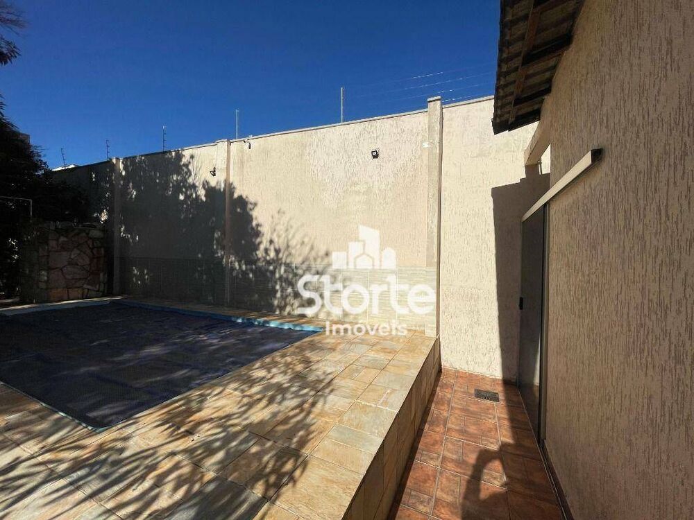 Casa, 3 quartos, 270 m² - Foto 6