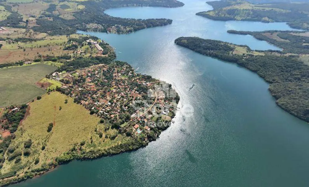 Chácara, 3 quartos, 1500 m² - Foto 1