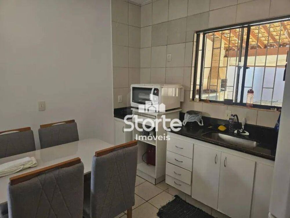 Casa, 2 quartos, 180 m² - Foto 4