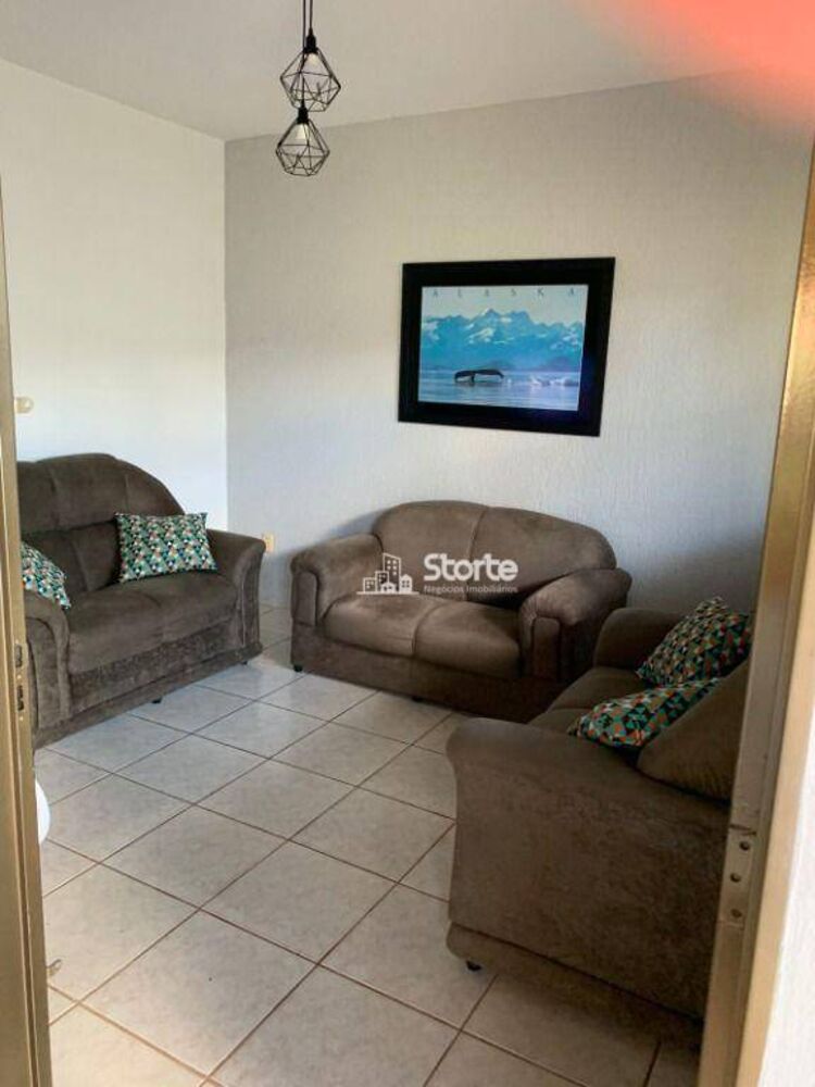 Casa, 3 quartos, 216 m² - Foto 1