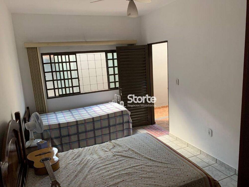 Casa, 3 quartos, 216 m² - Foto 6