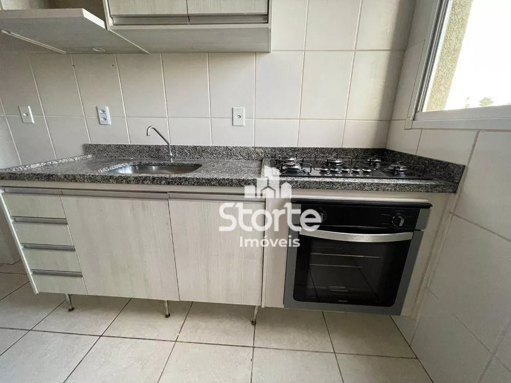 Apartamento à venda com 2 quartos, 45m² - Foto 2