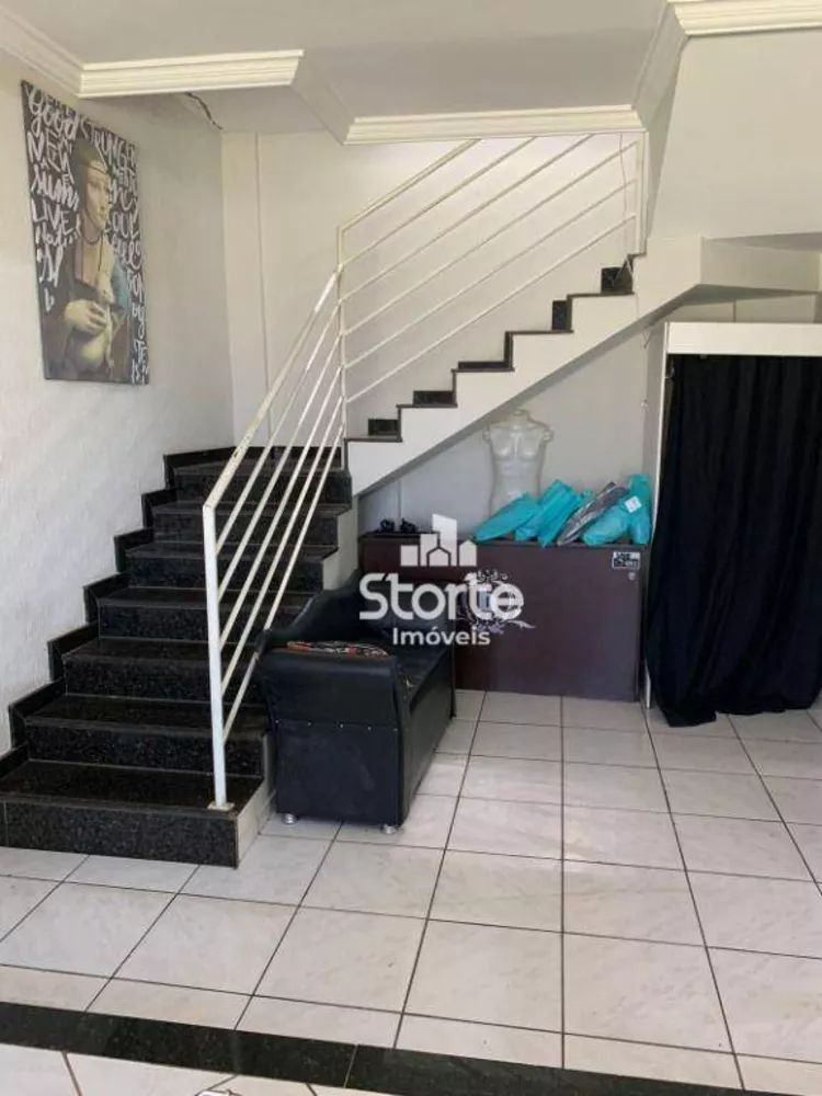 Casa, 3 quartos, 92 m² - Foto 2