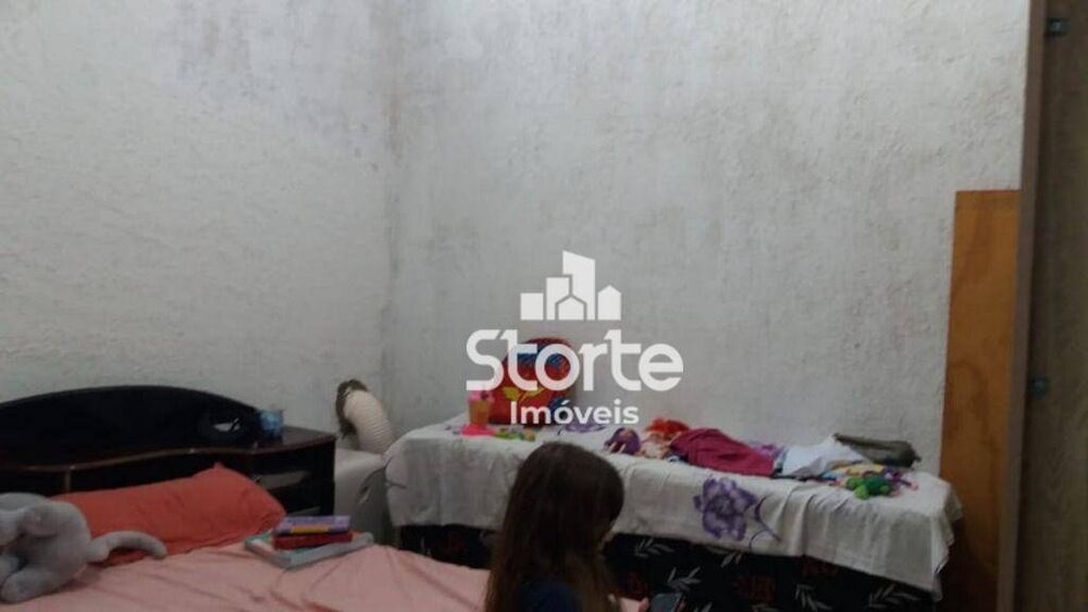 Casa à venda com 4 quartos, 211m² - Foto 7