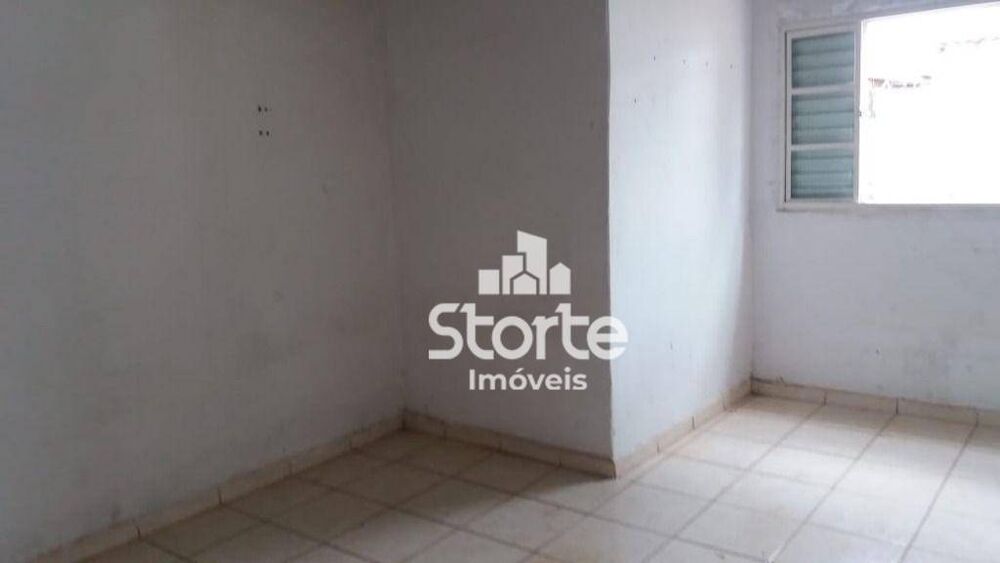 Casa à venda com 4 quartos, 211m² - Foto 8