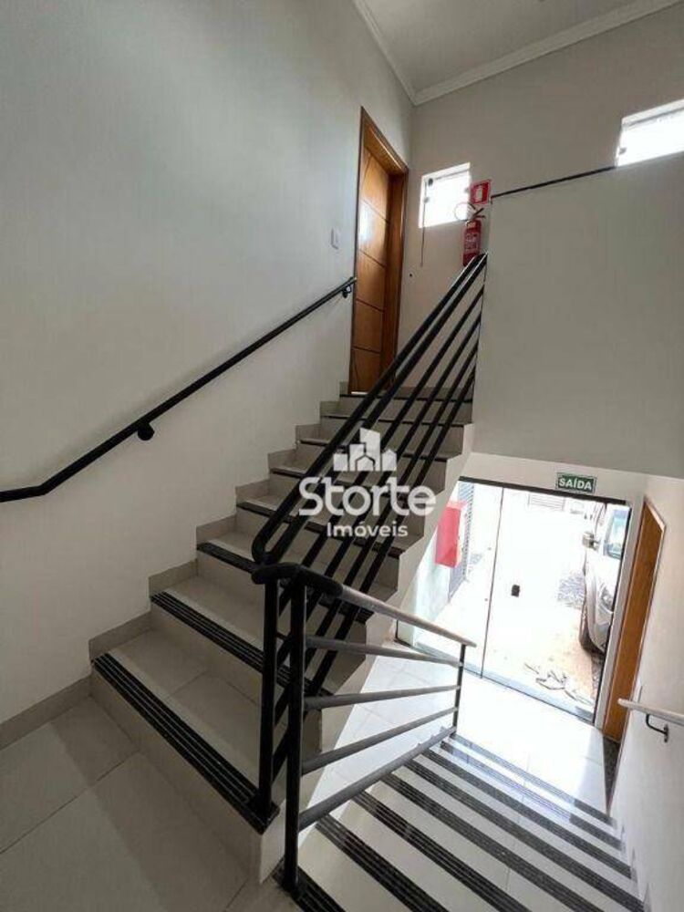 Apartamento, 3 quartos, 75 m² - Foto 2