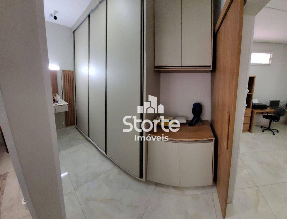 Casa, 3 quartos, 355 m² - Foto 3