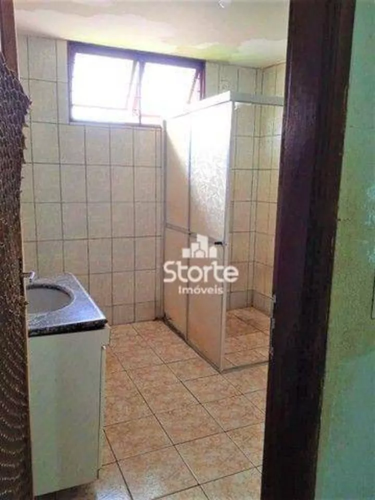 Casa à venda com 3 quartos, 130m² - Foto 3