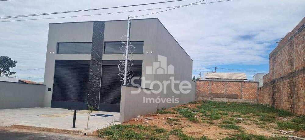 Depósito-Galpão-Armazém para alugar, 250m² - Foto 2