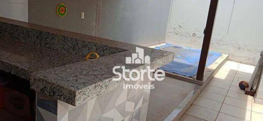 Casa, 3 quartos, 169 m² - Foto 2