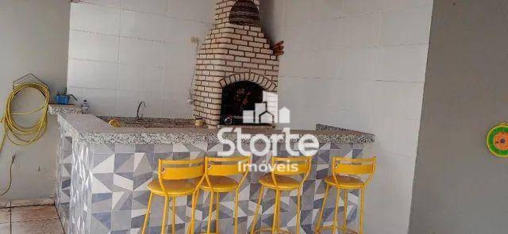 Casa, 3 quartos, 169 m² - Foto 1