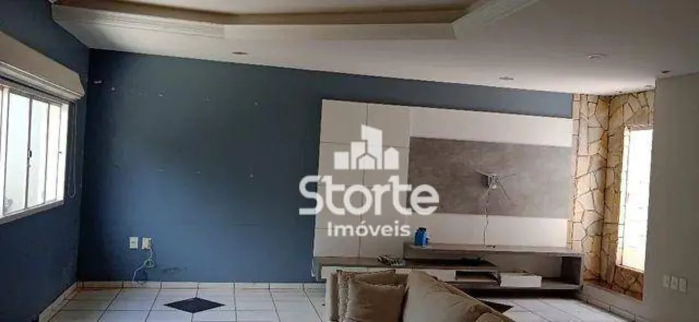 Casa, 3 quartos, 169 m² - Foto 2