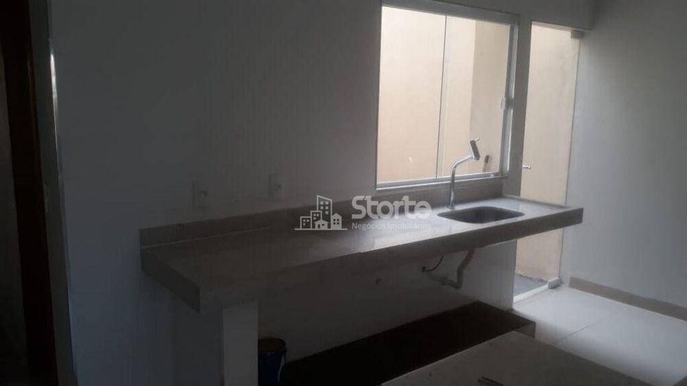 Casa, 2 quartos, 67 m² - Foto 1