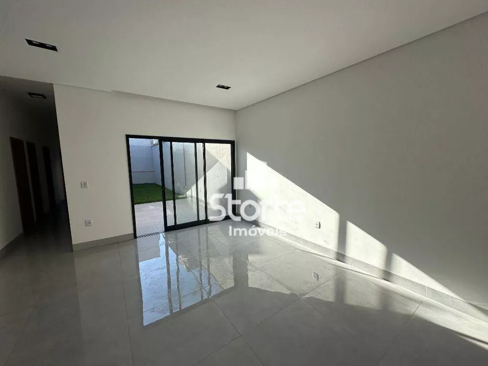 Casa à venda com 3 quartos, 133m² - Foto 4