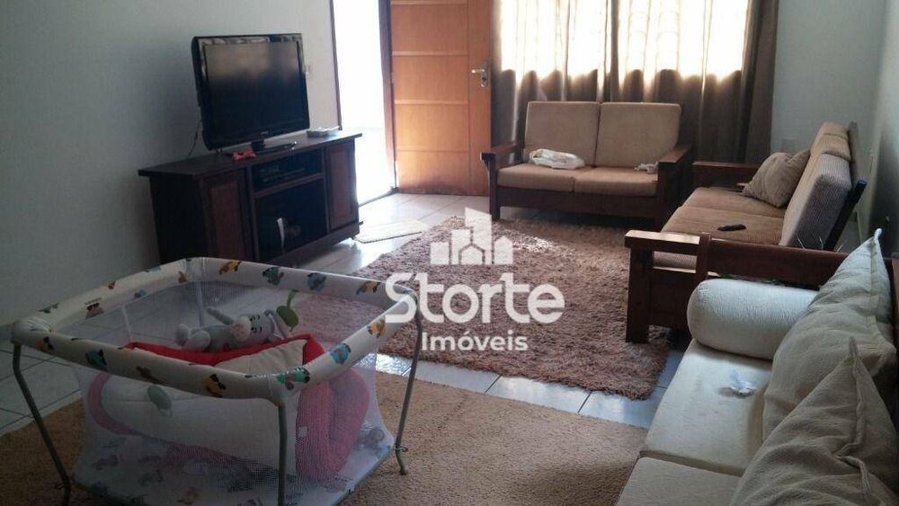 Casa, 3 quartos, 220 m² - Foto 12