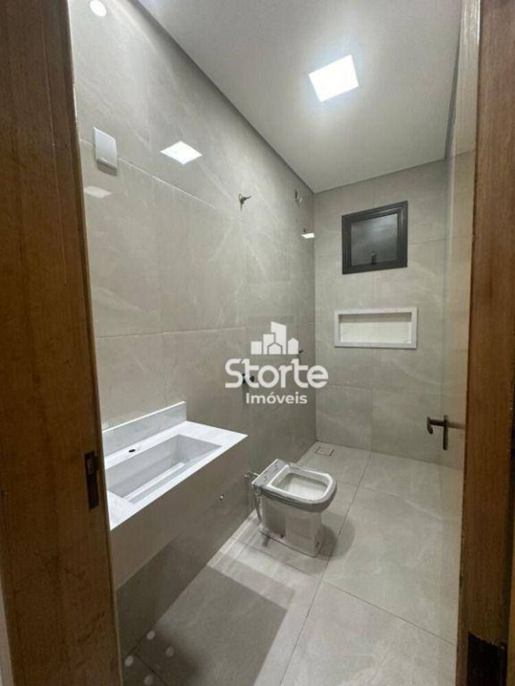 Casa, 3 quartos, 141 m² - Foto 3