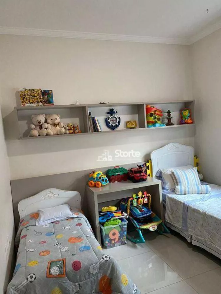 Casa, 3 quartos, 200 m² - Foto 16